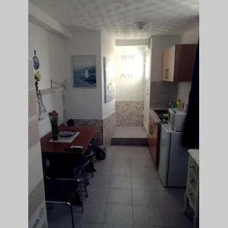 Studio Apartman Novak * Kaštela